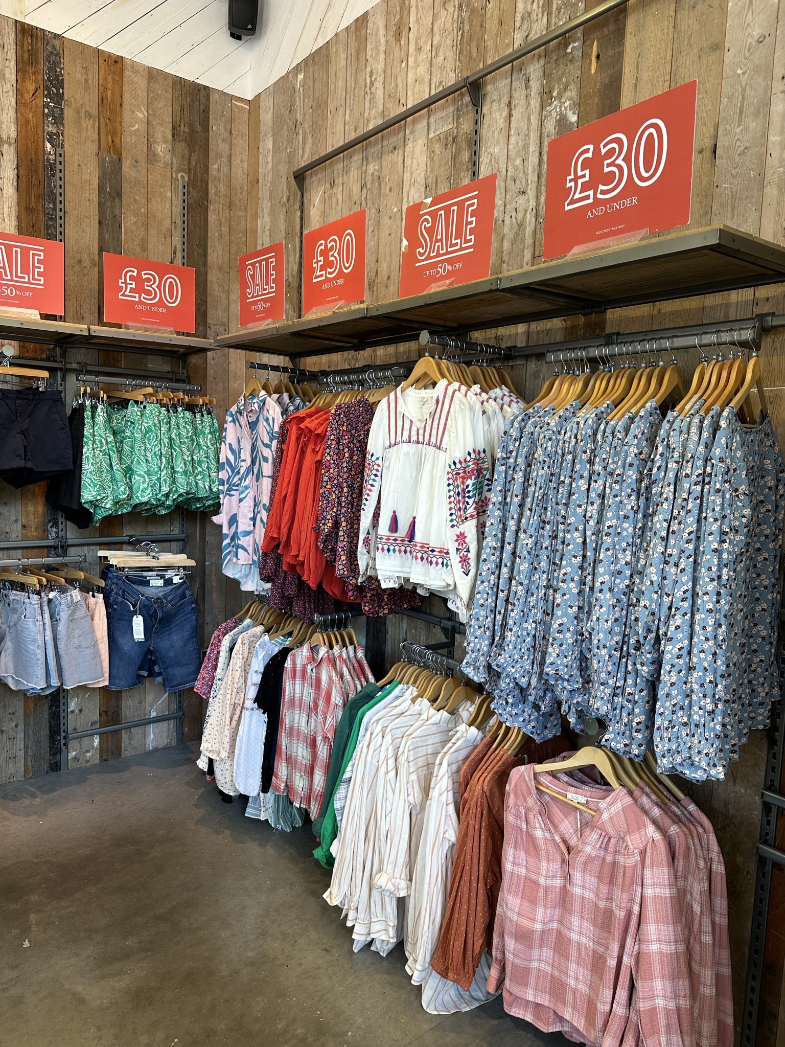 Whiteley Shopping on X The Fat Face SALE continues with further reductions Grab yourself a bargain whilst you can WhiteleyShopping FatFace FatFaceSale https t mNfkvRja1g X