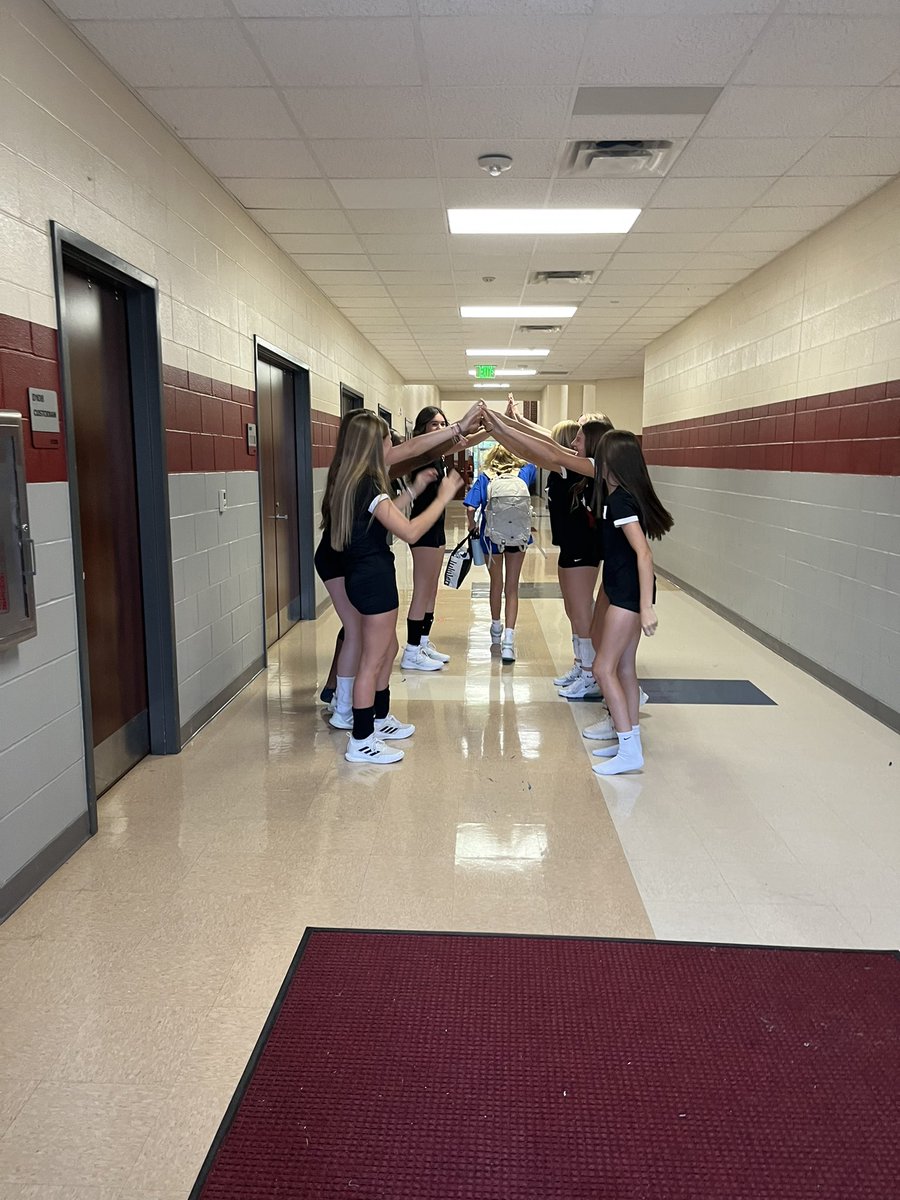8th grade made a tunnel and welcomed girls in for media day yesterday. #fun <a href="/lovejoy_vb/">Leopard Volleyball</a>