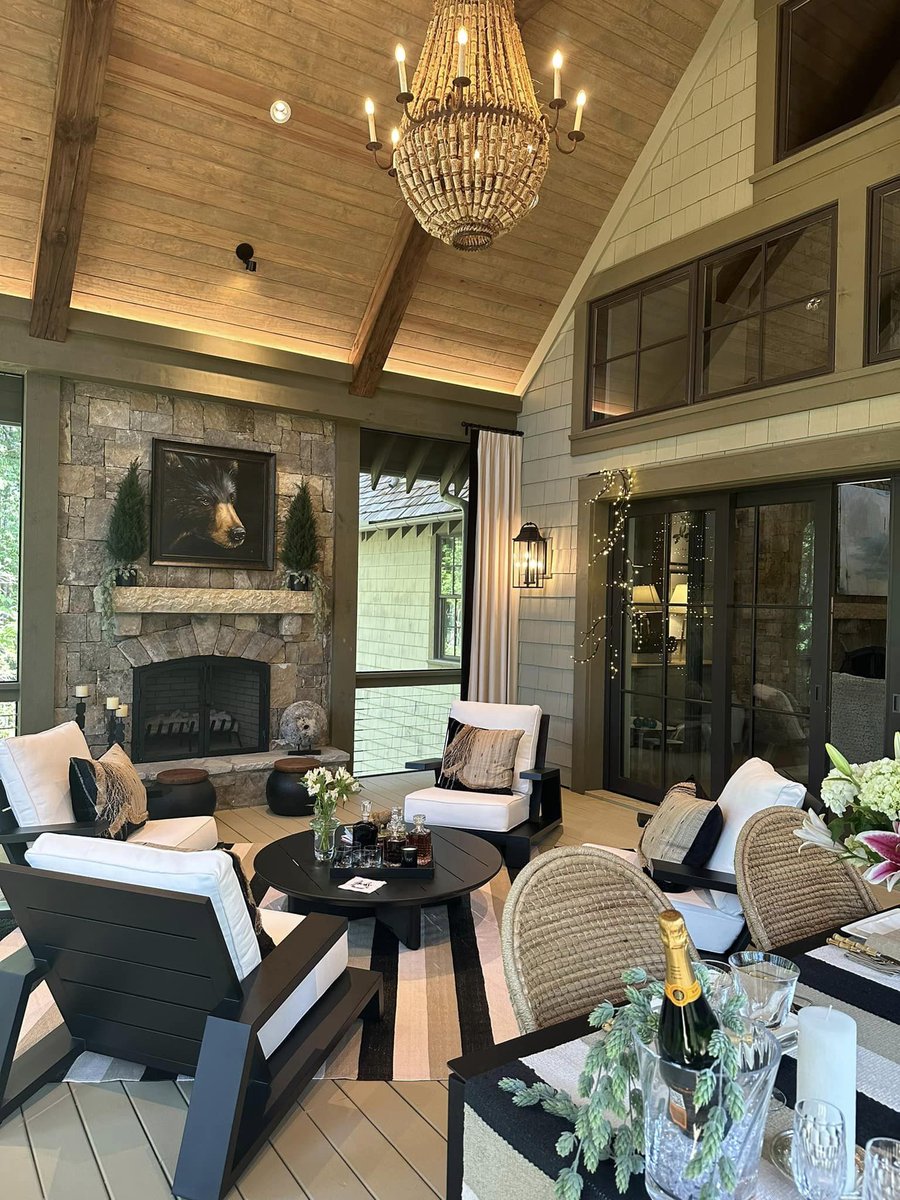 HeatherHmksold's tweet photo. So proud of my Momma! So talented and such a beautiful porch. You out did yourself once again. Cashiers, North Carolina… Designer Showcase 2023 #interiordesigner #mondayshome #designershowcase #lynnmonday #cashiersnc #lovemymomma #talent https://t.co/ZgKdmdcia0