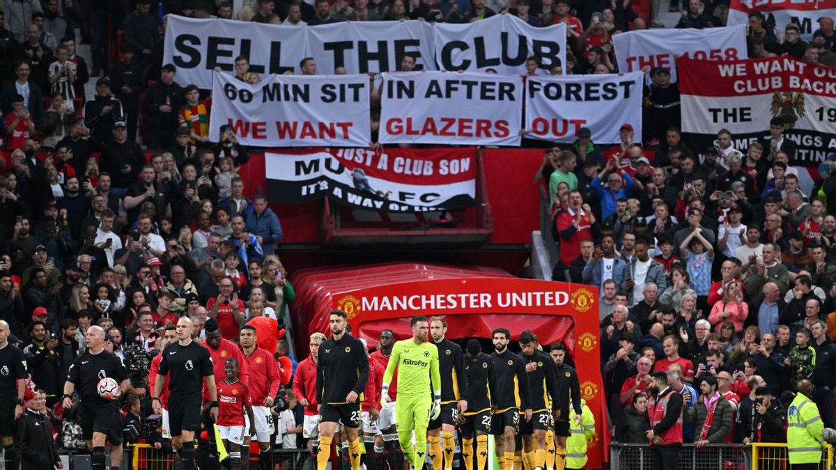 Don’t be fooled or blinkered by the VILE Glazer family. They’ve been robbing <a href="/ManUtd/">Manchester United</a> for 18 years and will do it for another 18 more if they get chance. Get behind the <a href="/The__1958/">The 1958</a>, support the protests and get them GONE #GlazersOUT || #MUFC
