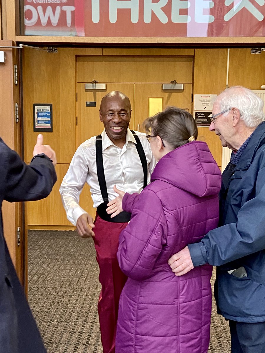 ⭐"This was such an amazing performance and an unforgettable experience!!"⭐
⭐"Brilliant, do not miss it"⭐

I love getting the chance to meet my audience after my Edinburgh Shows.  There are so many Soul music fans here!

#edfringe23 #sweetsoulmusic #samcooke #fillyerboots