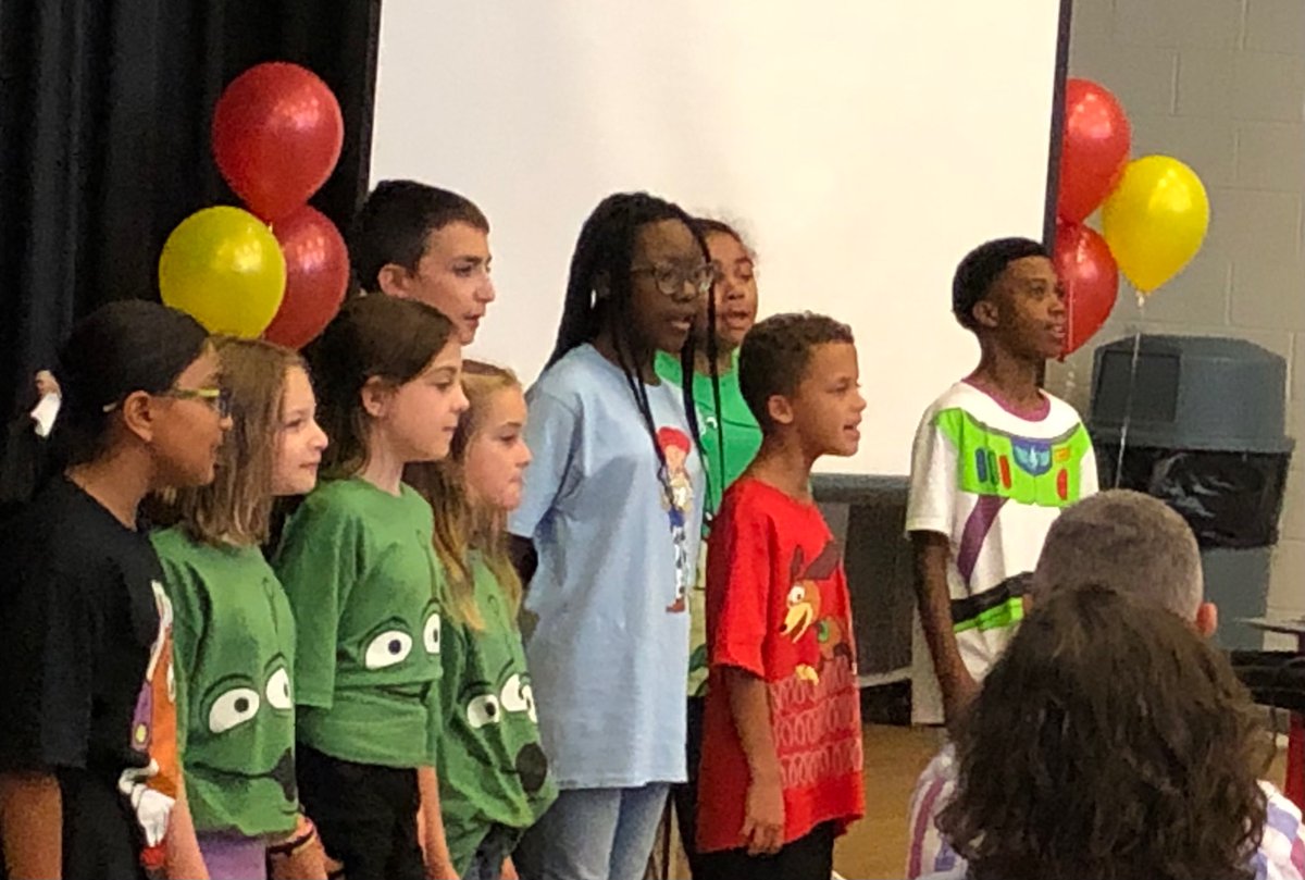LisaFallaw's tweet photo. Our @EastAiken Advanced Music students did an AWESOME job at yesterday’s @uwaiken’s kickoff! These talented kids and their amazing teacher, Morgan Hanna never cease to amaze me!!! #ProudPrincipal #ToyStory #YouHaveAFriendInMe https://t.co/USpSXA756D