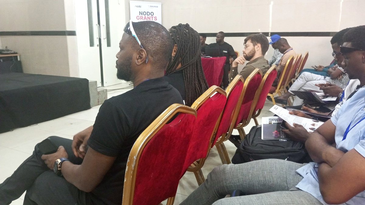 Imowo3's tweet photo. Day 2 of the Decentralised Intelligence Summit is currently underway!
Live!
#DI23
#Celo
#web3
#BNUG
@BlockchainNG https://t.co/V9f6G664lQ