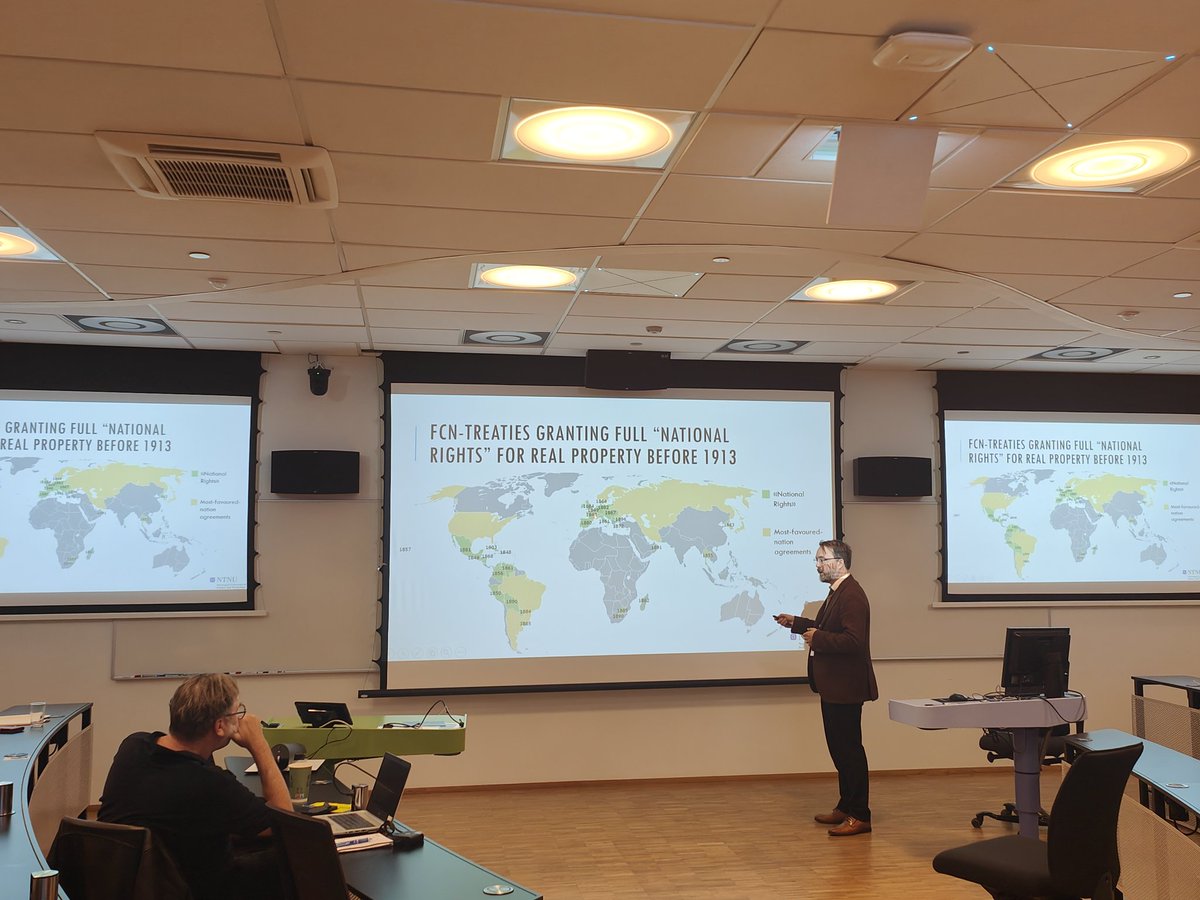 GhassanMoazzin's tweet photo. Now Andreas Sanders on '"Friendship, commerce and "national treatment": Treaties on foreign acquisition of real property 1815-1913'
#EBHA https://t.co/PNxj7fvdaW