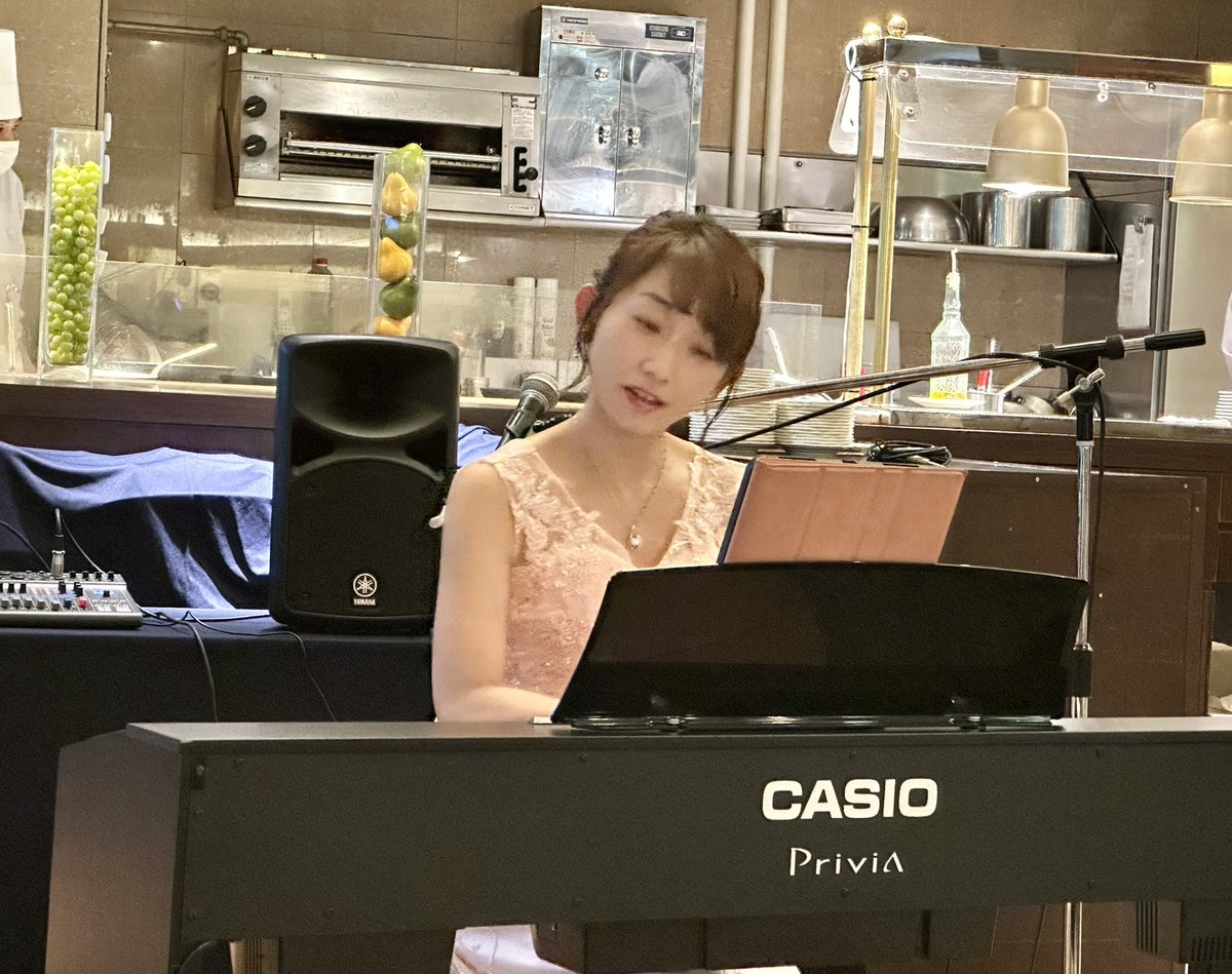 pidapu's tweet photo. 本日のLIVEPATIO🎵🎻🎹✨✨
駒込 綾さん🎻
庄司紗千さん🎹🎤
久しぶりに来れたLIVEPATIO✨
お二人の引き出しはどんどん広がっているのを感じました✨
お会いした皆さんお世話様でした🎵
#LIVEPATIO
#ホテルキャッスル山形
#駒込綾
#庄司紗千
#美味しいもの食べよう https://t.co/jJq93fAvL2