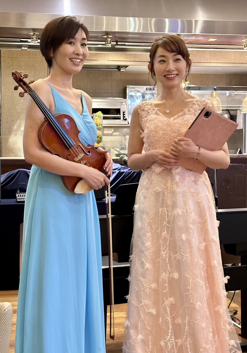 pidapu's tweet photo. 本日のLIVEPATIO🎵🎻🎹✨✨
駒込 綾さん🎻
庄司紗千さん🎹🎤
久しぶりに来れたLIVEPATIO✨
お二人の引き出しはどんどん広がっているのを感じました✨
お会いした皆さんお世話様でした🎵
#LIVEPATIO
#ホテルキャッスル山形
#駒込綾
#庄司紗千
#美味しいもの食べよう https://t.co/jJq93fAvL2