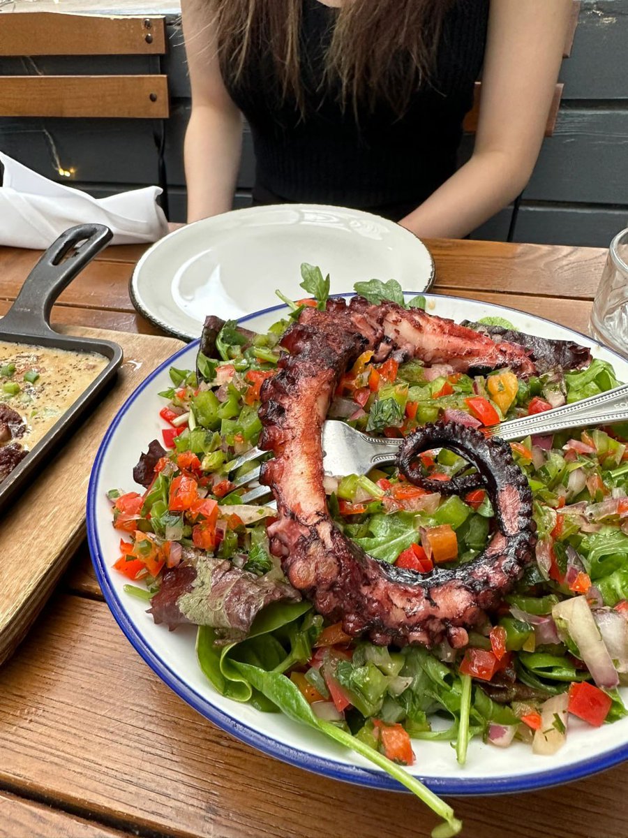 AndyJuan0318's tweet photo. Portuguese Restaurant Portuguese Tart and Pork Chop Leitao Address: 547 Hudson St, New York, NY 10014
#USA #New York https://t.co/76WPqXkfZ6