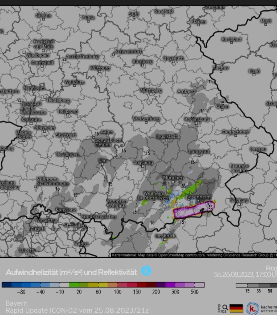 StormchaserAlp1's tweet photo. Da heute fast einheitlich alle Modelle 1 - 2 Superzellen in Südbayern berechnen hab ich mich im Bereich Rosenheim positioniert. In der Ferne sieht man bereits den Komplex, der sich formiert. Ich halte euch auf dem laufenden. Passt auf euch auf⚠️⚠️ @Kachelmannwettr https://t.co/iMeohRWnAf