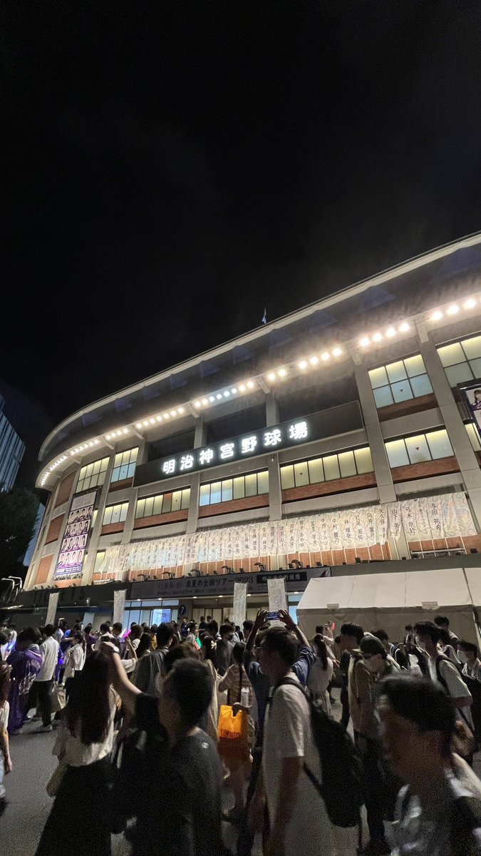 nnsrnmntask's tweet photo. 乃木坂の詩で終わらないライブ初めてでした

遠藤さくら、冨里奈央推しです https://t.co/B6NrePEMuM