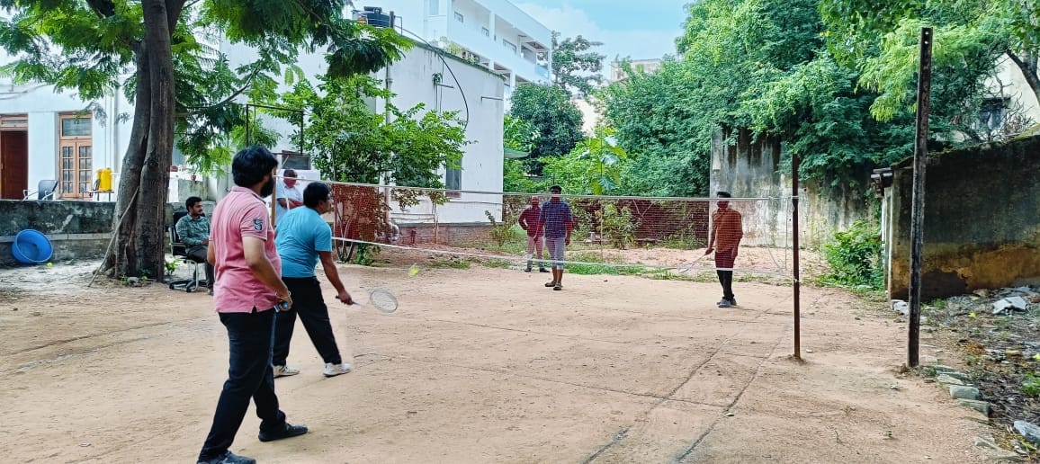 RegionalHyd's tweet photo. #fitindiachallenge
#SportsWeek2023
#regionalresearchinstitutehyderabad
#centralcouncilforresearchinhomoeopathy
#ministryofayush
On the eve of sports week and fit India challenge, the RRI (H), Hyderabad organized competitions among officers and staff - Badminton https://t.co/06zs2vNE5X