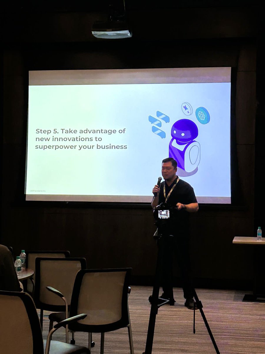 TheProductfolks's tweet photo. @nikhilkumarks @paytminsider @juspay @richysmart @Amplitude_HQ @gautham_in @DisneyPlusHS @mixpanel @SendBird @WebEngage @devrev @segwise_ai @netcore_cloud @bbharadwaj @upstox @nirat @HouseOfBelongg @CChid108 @mysaltapp @agniva_si @yougotfam @ParikshitGD @hvpandya @anjalisosale @WBridgeVentures @v0hra @ZeptoNow @saurabhjain1099 🚀 In today’s masterclass MikeCha, Lead PM @sendbird, unveils the art of seamlessly integrating meaningful interactions into products for enhanced user engagement. 

Exploring communication-driven strategies for product success at 

#TPFUnConference23! 🌟🗣️ https://t.co/BQRqUAI1pj