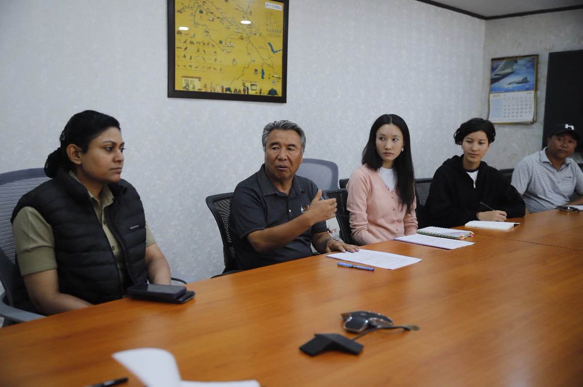 DIPR Leh (@dipr_leh) on Twitter photo DC Leh <a href="/santoshsukhdeve/">Santosh Sukhadeve</a> chaired preparatory meeting for Ladakh Marathon 2023.
Assured full support by administration with necessary improvements.
Instructed the concerned deptts to provide all kinds of requirements during the Marathon. (1/2)
<a href="/LAHDC_LEH/">LAHDC LEH</a>
<a href="/DC_Leh_Official/">Deputy Commissioner Leh</a> DC Leh <a href="/santoshsukhdeve/">Santosh Sukhadeve</a> chaired preparatory meeting for Ladakh Marathon 2023.
Assured full support by administration with necessary improvements.
Instructed the concerned deptts to provide all kinds of requirements during the Marathon. (1/2)
<a href="/LAHDC_LEH/">LAHDC LEH</a>
<a href="/DC_Leh_Official/">Deputy Commissioner Leh</a>