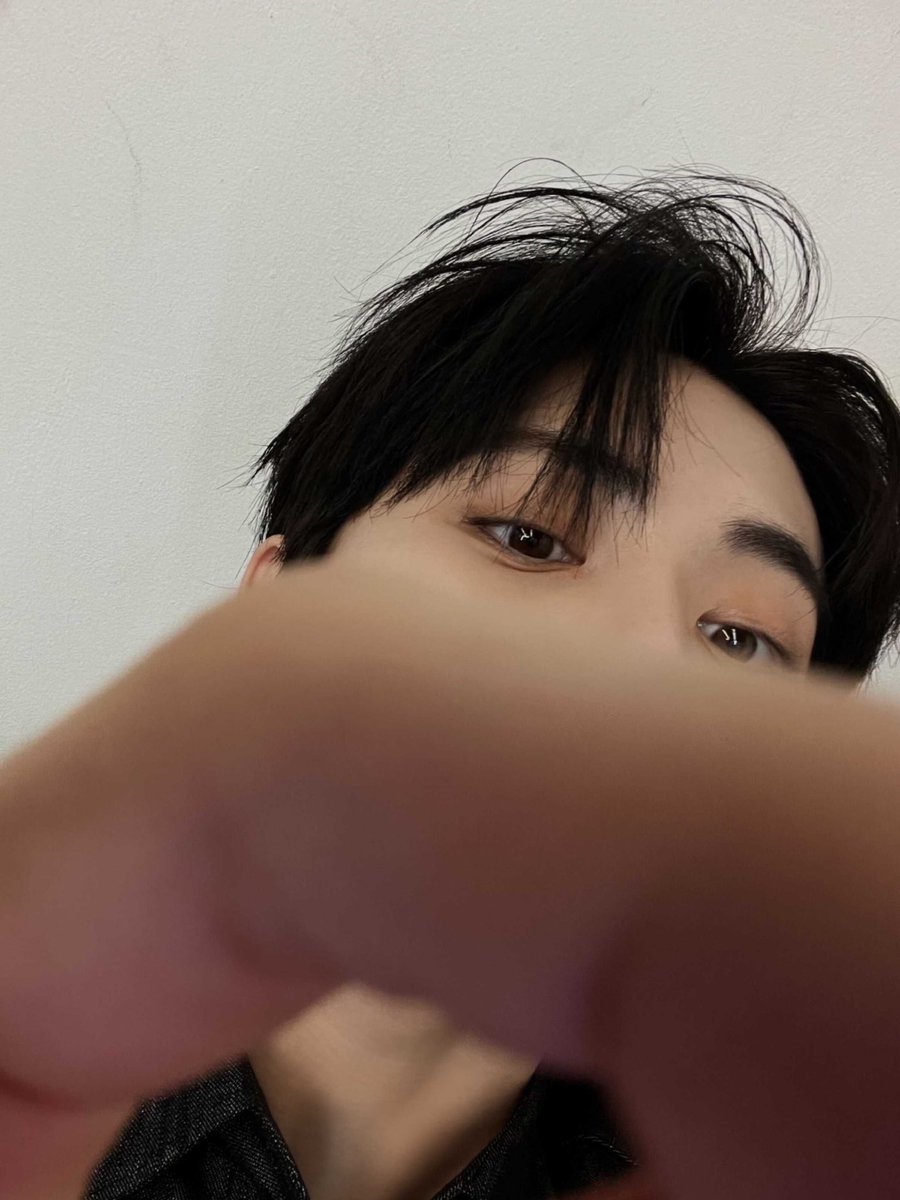Veu_ingV's tweet photo. 태산아 나 진짜 너 사랑해🖤 https://t.co/d8HIznYl1N