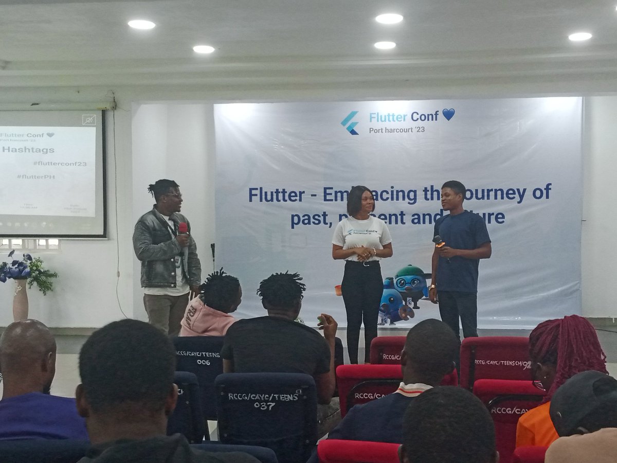 Flutterconf_'s tweet photo. Game time at #flutterconf23
Truth, truth and a lie😂
#flutterconf #flutter #flutterPH #flutterdevs https://t.co/6C6WCeqTmG