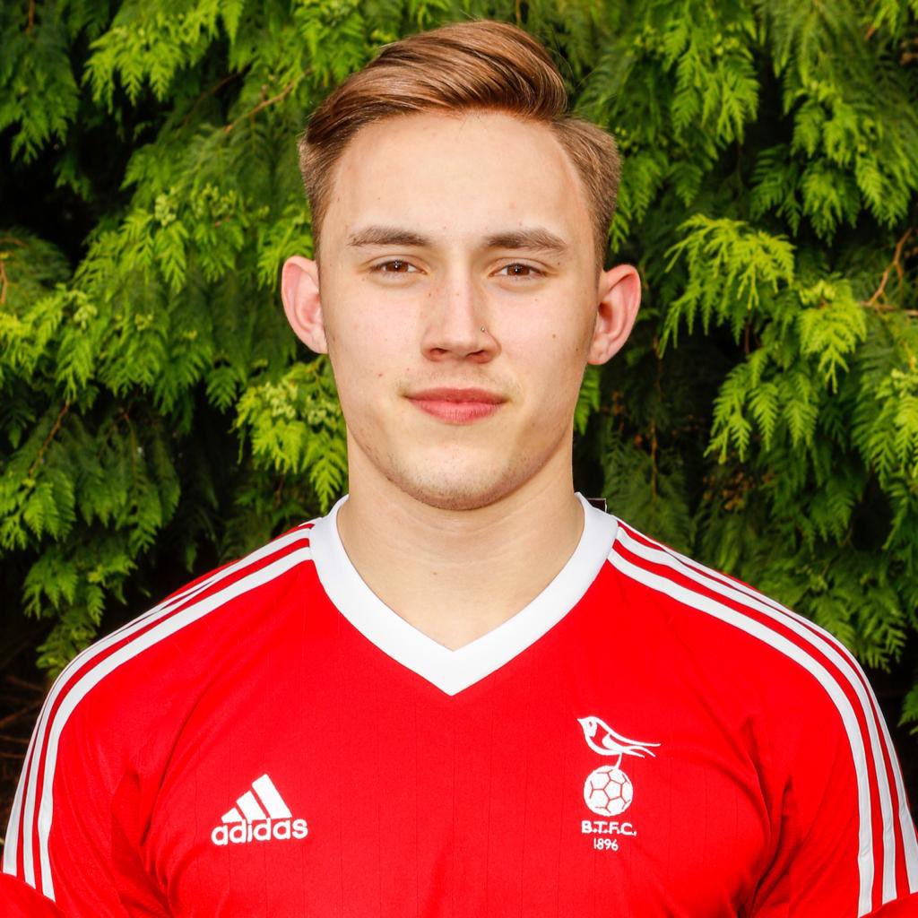 We would like to congratulate <a href="/JoeGrant14/">J o e y G r a n t</a> for completing 200 appearances for the robins last week against Poole Town. 

Here is a little throwback to when he joined the robins! 

#100goalssoon #TOGETHERBTFC