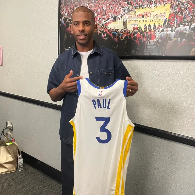 LegionHoops's tweet photo. ESPN experts predict Chris Paul to win the Sixth Man of the Year award next season.

Thoughts? https://t.co/u8zIVPJGTv