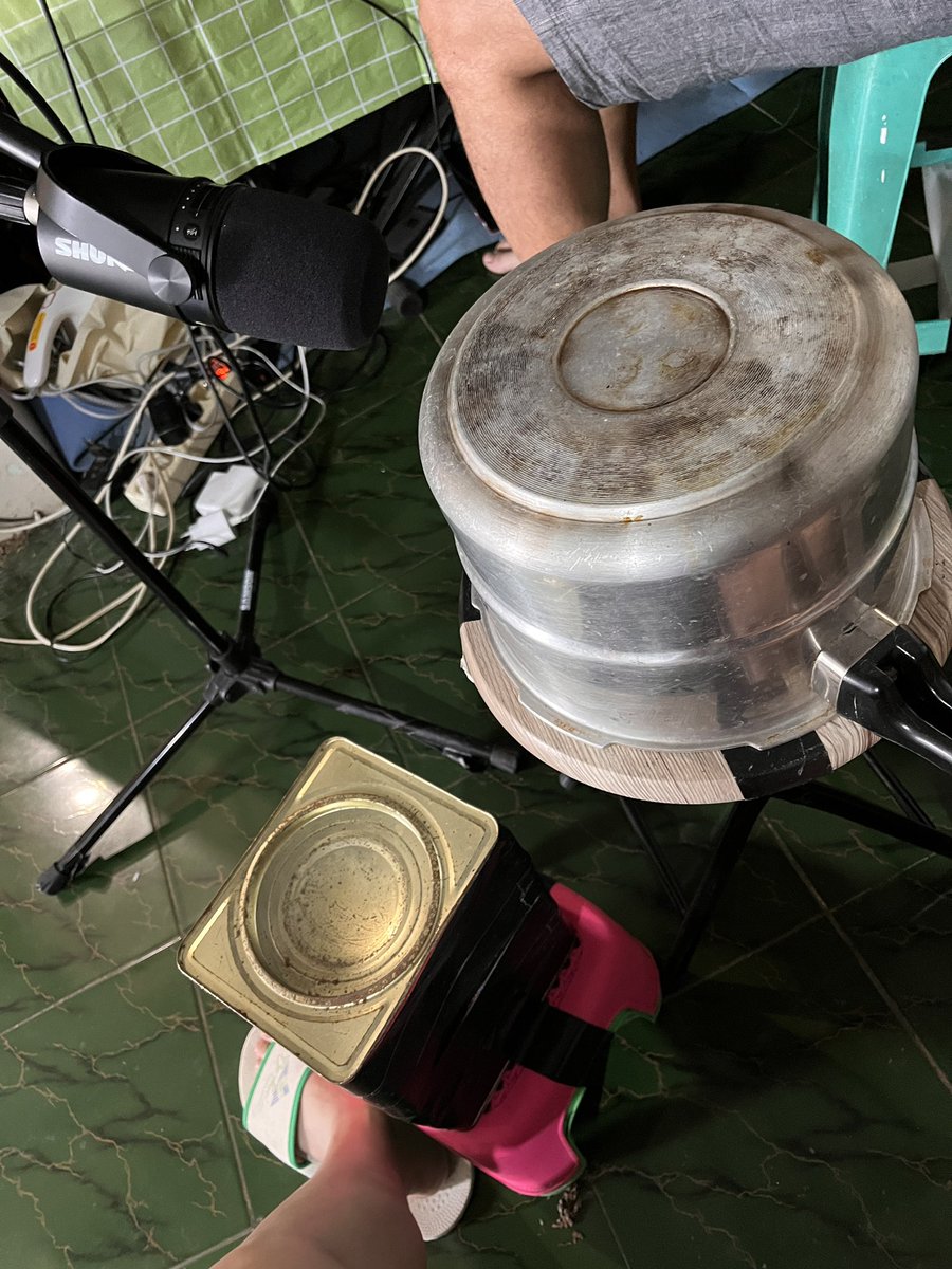 MarissaSutanto's tweet photo. Semenjak masih di toko musik, isi otak udah pengen bangetttt masukin sampling panciii 😋😋
.
Masukin sampling apalagi yaaa Panciers??😁🤔🥳 https://t.co/sF8566mSXW