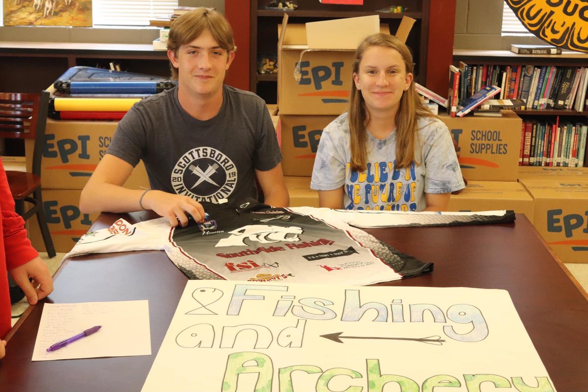 sshspanthers's tweet photo. This week featured our Club Day! Freshmen and new students to Southside visited the Learning Commons to check out all the clubs Southside has to offer. It was a great experience for all involved! Great job by all the clubs and their representatives!!!
#sshsclubday #joinaclub https://t.co/UttfNcjpRa