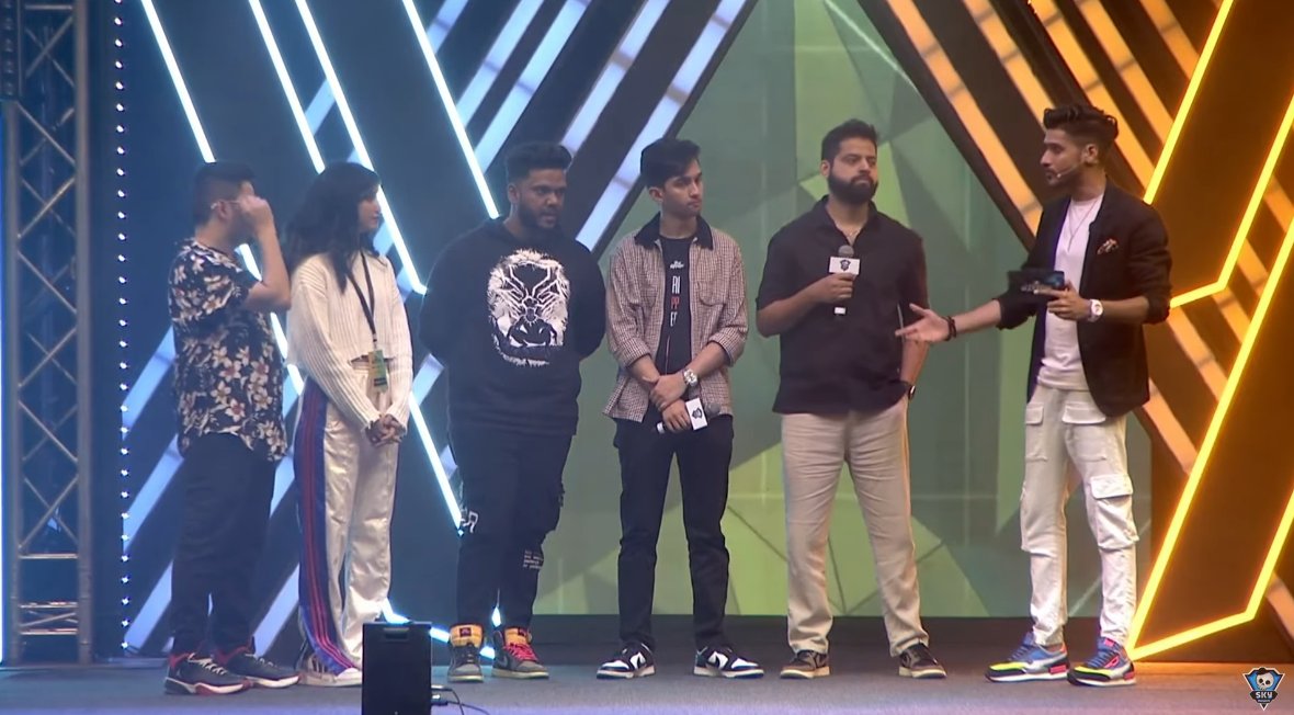 To challenge the JODS, we have a heavy squad incoming! 

Line up toh hai! <a href="/rakazonegaming/">Rishab Karanwal</a> <a href="/officialhellff/">Sagnik Roy</a> <a href="/xyaalive/">Xyaa</a> <a href="/ExcaliVLR/">Karan Mhaswadkar</a> <a href="/fa2_yt/">fa2</a> 

#SkyesportsMasters #Showdown
