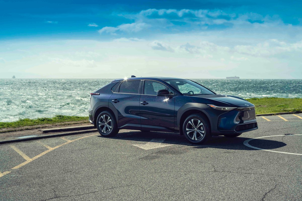 EVRevShow's tweet photo. My review of the @ToyotaMotorCorp @ToyotaCanada BZ4X all-electric is now up on my YT Channel! #ElectricVehicles #EVRevolutionShow
https://t.co/q0kzjuWjm2 https://t.co/35xhEAujsS
