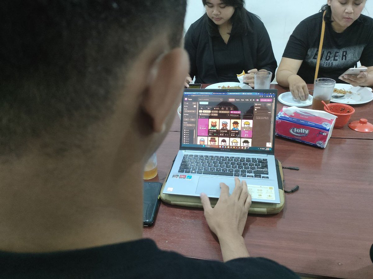 Aptos_Indonesia's tweet photo. Live on Aptos Community Meet up Part 2 🔥🔥

Saturday,26th Bali-Indonesia

#Aptos 
#Aptosindonesia https://t.co/Etll5LM7kj