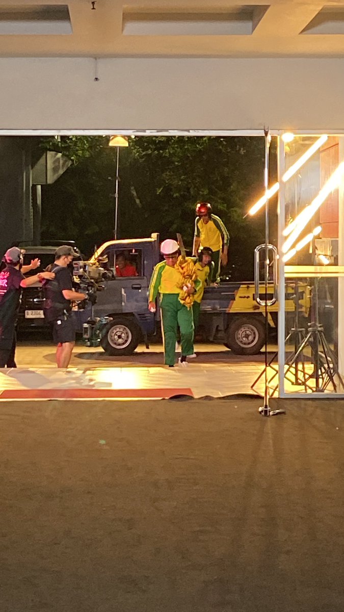 vindestwitt's tweet photo. Ini dia #ThePrediksi dan gimiknya di #BahkanVoli!🤣

https://t.co/lARAVO8Lr8 https://t.co/PPE8lsGeNm