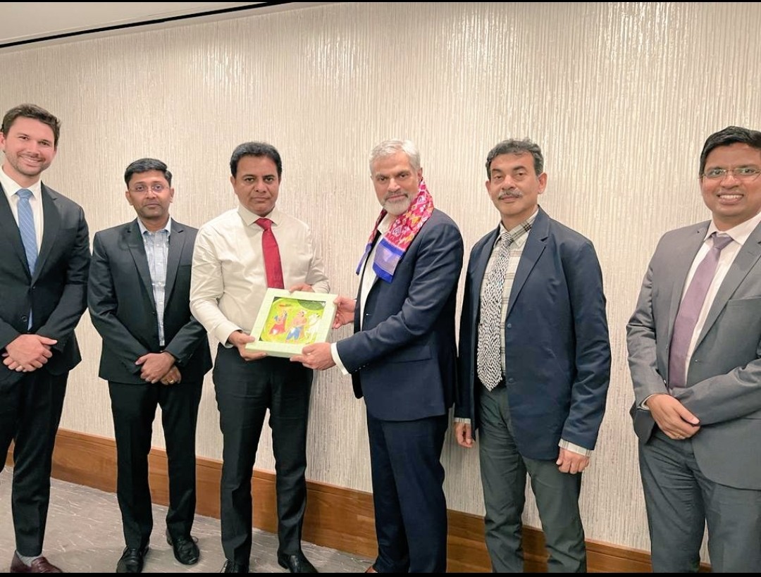 syamprasad1961's tweet photo. @MinisterKTR @KTRBRS @InvTelangana A week back without much publicity KTR and Team went to U.S.A.,Getting Investment to Telangana.The flow of Investment is coming like a Flood. It's not a easy Job.
Heartiest Congratulations to Minister KTR and hisTeam of Officers
#Jayesh_Ranjan #TS_LifeSciences, #ShakthiNagappan https://t.co/jph5dXRoHD