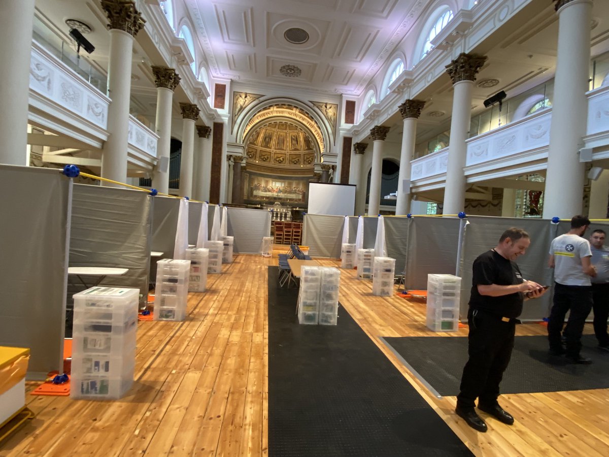 JaneBaileySJA3's tweet photo. 1st Treatment centre set up for Notting Hill tomorrow great team of logistics volunteers 💕 https://t.co/vyawrBeEJM