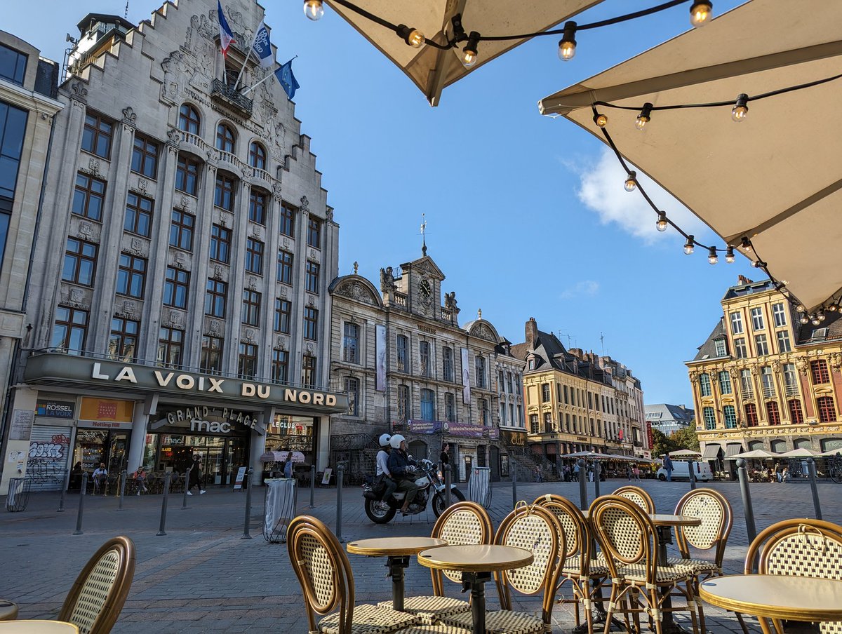 In French Flanders for the long weekend. In an alternative Brexit-free universe, Lille would be London's perfect commuter town. 1h 20 to central London, nicely looking, great cuisine, rich cultural offer. The only downside is you'd have to deal with the French on a daily basis