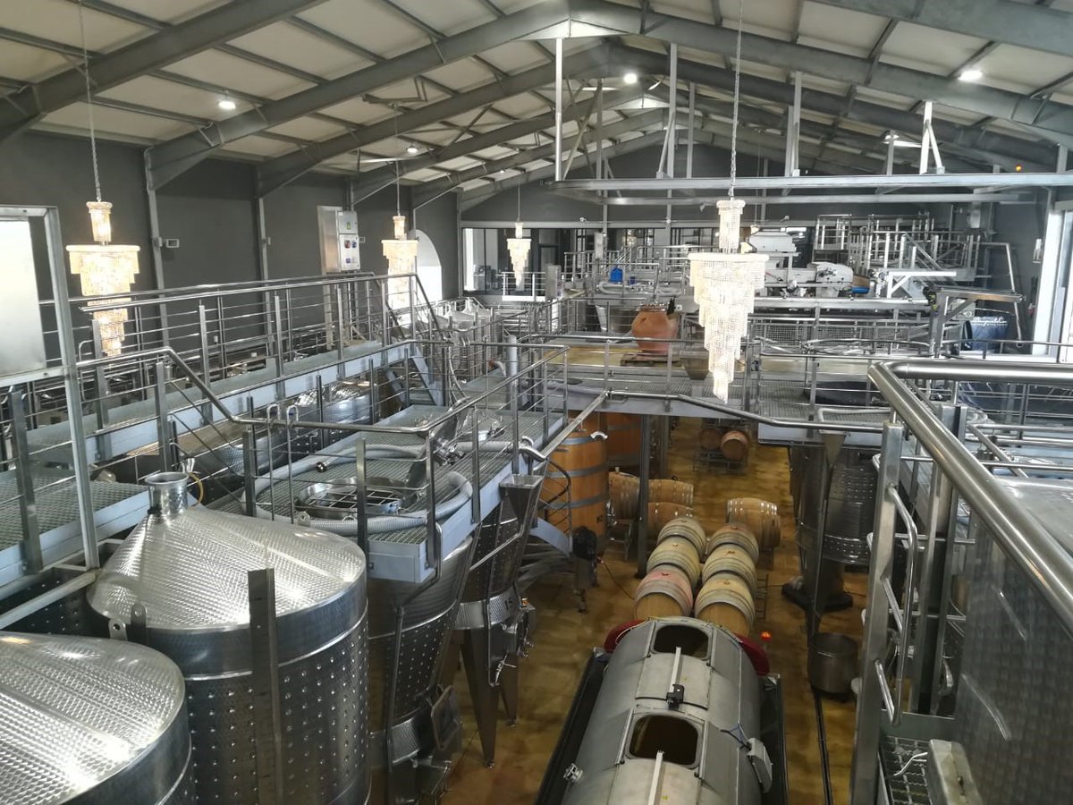 BenguelaCove's tweet image. Journey to the heart of Benguela Cove! 🍇 Delve deep into our wine cellar, where tradition meets innovation. Experience the magic behind every bottle, and see where our finest wines come to life. Book a cellar tour today! benguelacove.co.za/things-to-do 🍷#placestosee #BehindTheBottles