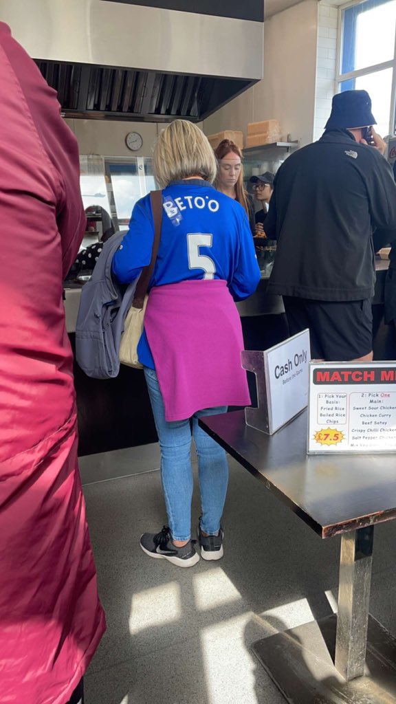 Everton_Extra's tweet photo. 😭 [@owen18_7_8] https://t.co/ucYeA0CJ21