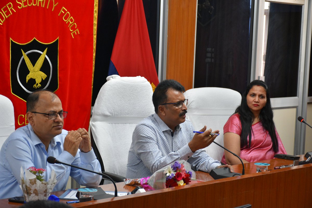 BSF_CEDCO's tweet photo. #LeadershipMatters 

Sh Eapen P V, IG CEDCO BSF, delivered a talk on Leadership and the qualities of an effective leader to the members of the student council of @RyanIntlGrp Ryan International School.

Some Glimpses of the Event

@BSF_India 
#firstlineofdefence https://t.co/Z2WbBWWvQM