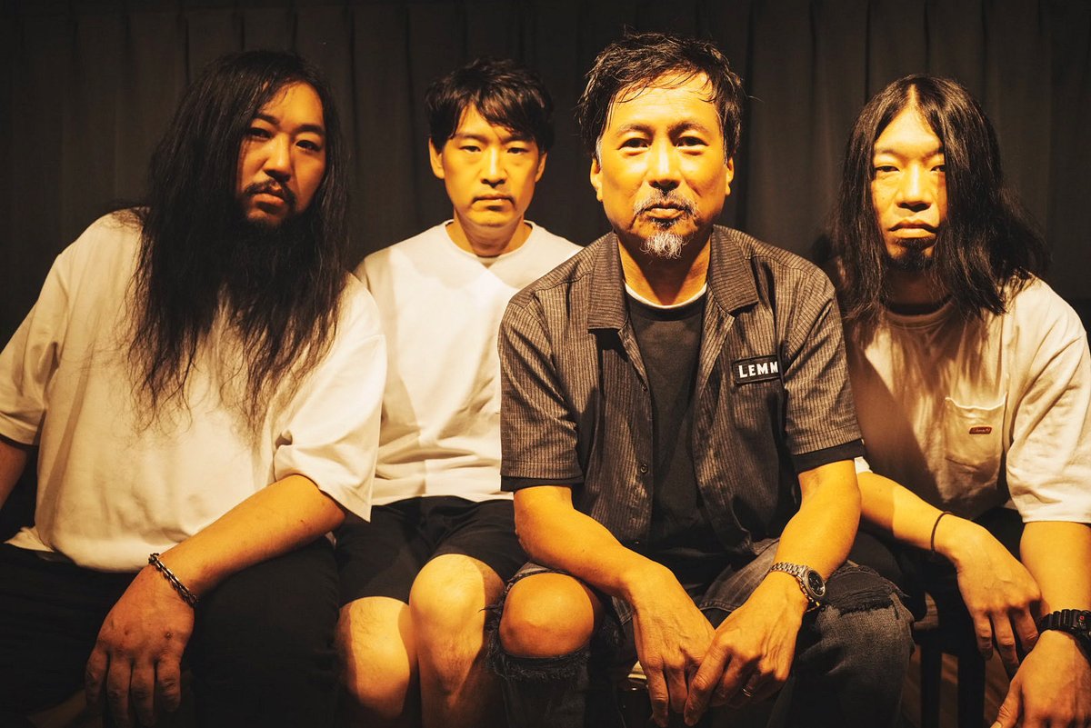zoomic_jp's tweet photo. ガーリックボーイズのPETAさんBAND,アー写担当しました。

#ガーリックボーイズ
#PETA
#アー写
#魚住誠一 https://t.co/sq6CeY1gRy
