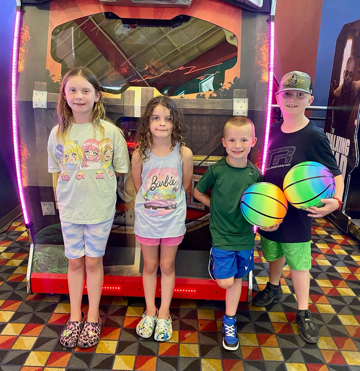 TukwilaFFC's tweet photo. From thrilling rides to slam dunks, we know how to have a BALL!🏀 Get UNLIMITED Mini Golf, Bumper Boats, Traffic School, Go Karts &amp; MORE for just $45.99+ tax with our daily wristband special! Visit https://t.co/nNrelYhvHp for more information. https://t.co/5sraHEPRaM