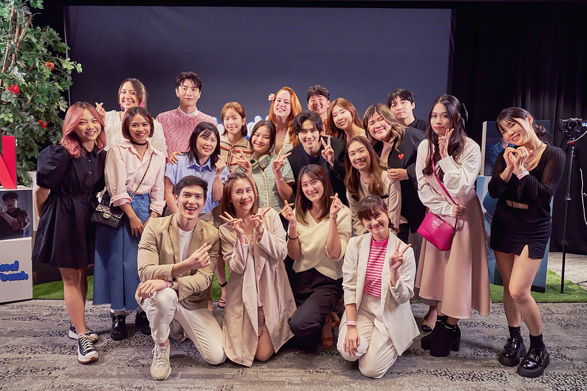 I got to meet the cast of #BehindYourTouch actors Lee Min Ki, Han Ji Min, and EXO's Suho at Netflix's office in Korea. 🫶✨️💖

Thank you, Netflix, for this opportunity. 🙏✨️
-------
#BehindYourTouchEp5 is streaming tonight. 🍑🐱

#LeeMinKi #HanJiMin #KIMJUNMYEON #SUHO #EXO…