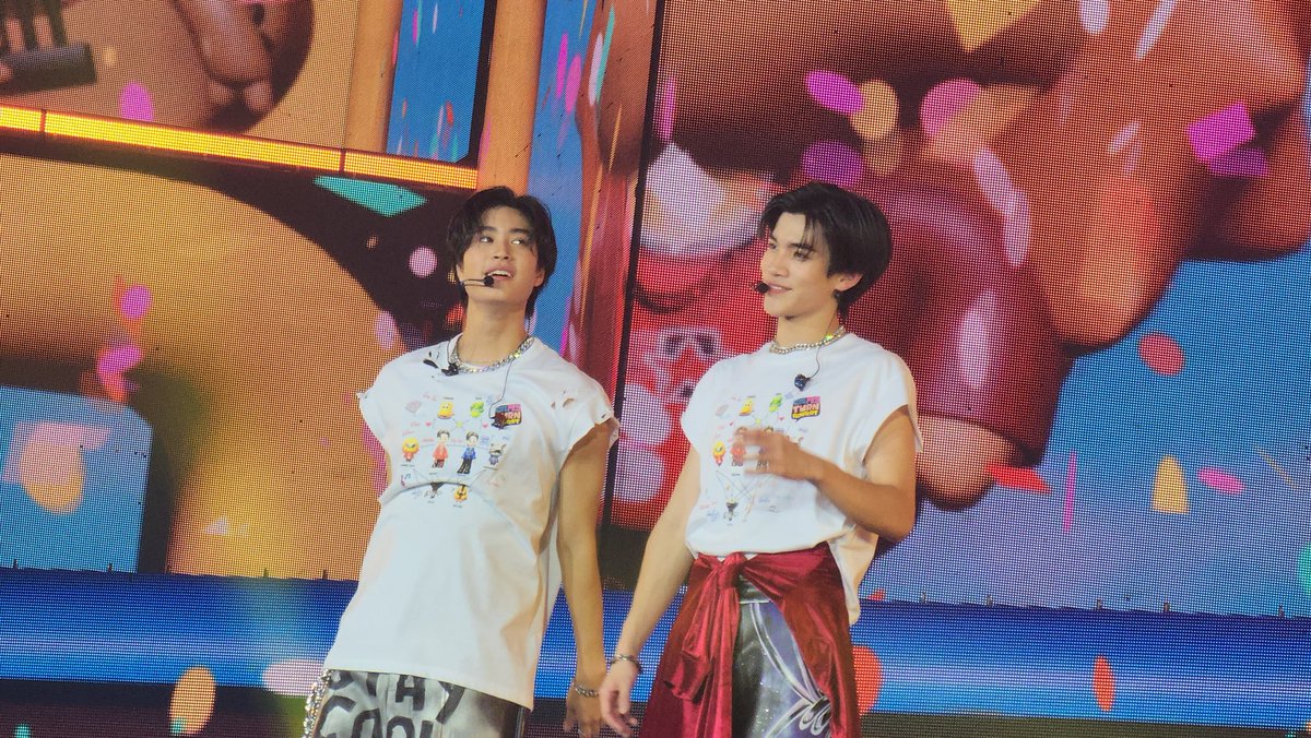 opel_zuza's tweet photo. เก่งมากเจมโฟ้ด อยู่เป็นทุกรอยยิ้มและกำลังใจให้กันและกันแบบนี้ไปนานๆนะเด็กๆ รักพวกแกเว้ย 👶🏻💖🫂🌟🌻🪥 
#GeminiFourthConcertD1 https://t.co/p0S6h8CUIt