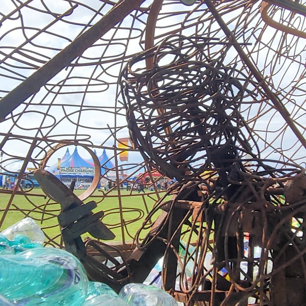 Any guesses where I am fishing this wkd? 
#treadgoldfishsculpture #victorious #festival #plastics #fishing #art #sculpture