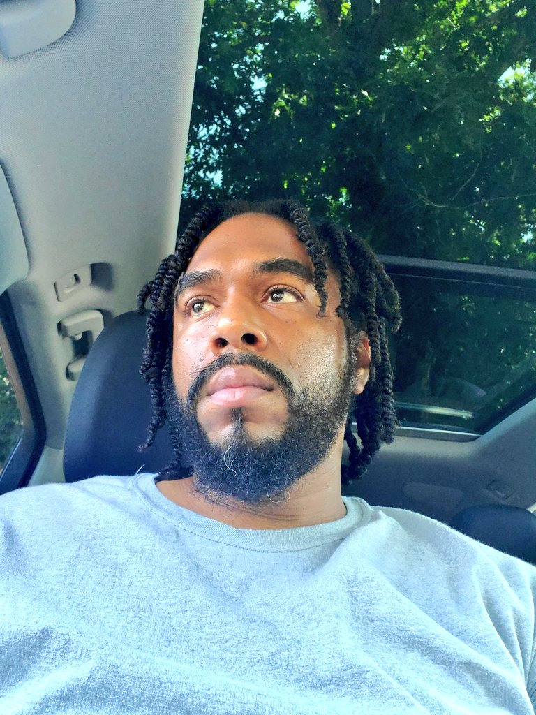 HooversProduct's tweet photo. On this day 4 decades &amp; 2 years ago, da realist mf'er IK was born. This birthday I'm more thankful &amp; happier than ever. My ass should've been dead a long time ago. I look at it like since I ain't get spliffed this is all bonus stages &amp; I'm loving it frfr. Happy Birthday to ME! https://t.co/XfUw3UBRZX