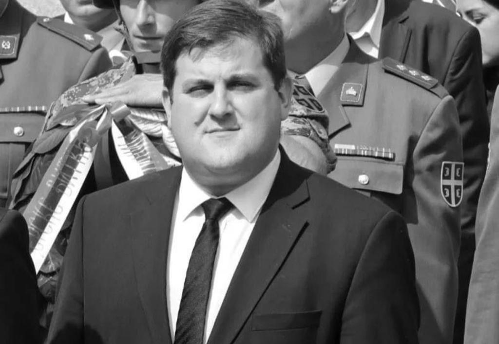 Поводом трагичне несреће у којој је страдао дугогодишњи члан СНС Милош Ковачевић огласио се председник Александар #Vucic <a href="/avucic/">Александар Вучић</a>. sns.org.rs/novosti/vesti/…