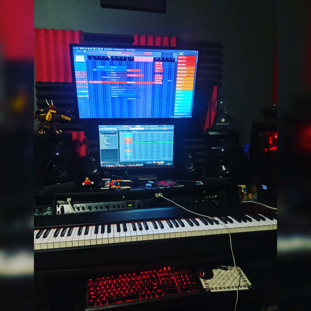 DirtBoyProd's tweet image. Decided to move the keys up front and center.. definitely been helpful with the work flow. 💪🏾
.
.
.
.
#studiosetup #beatsforsale #beatstars #beatsforlease #typebeat #freebeats #beatmaker #musicproducers #dirtboyproductions