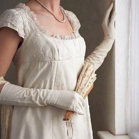 celestialgenie's tweet photo. #RPDEBUTE_DIANASS

The 1st day of the court presentation
Princess Genevieve Rosemarie Aellion

11am ;
25th of August
at Throne Hall https://t.co/DZU5jduNFH