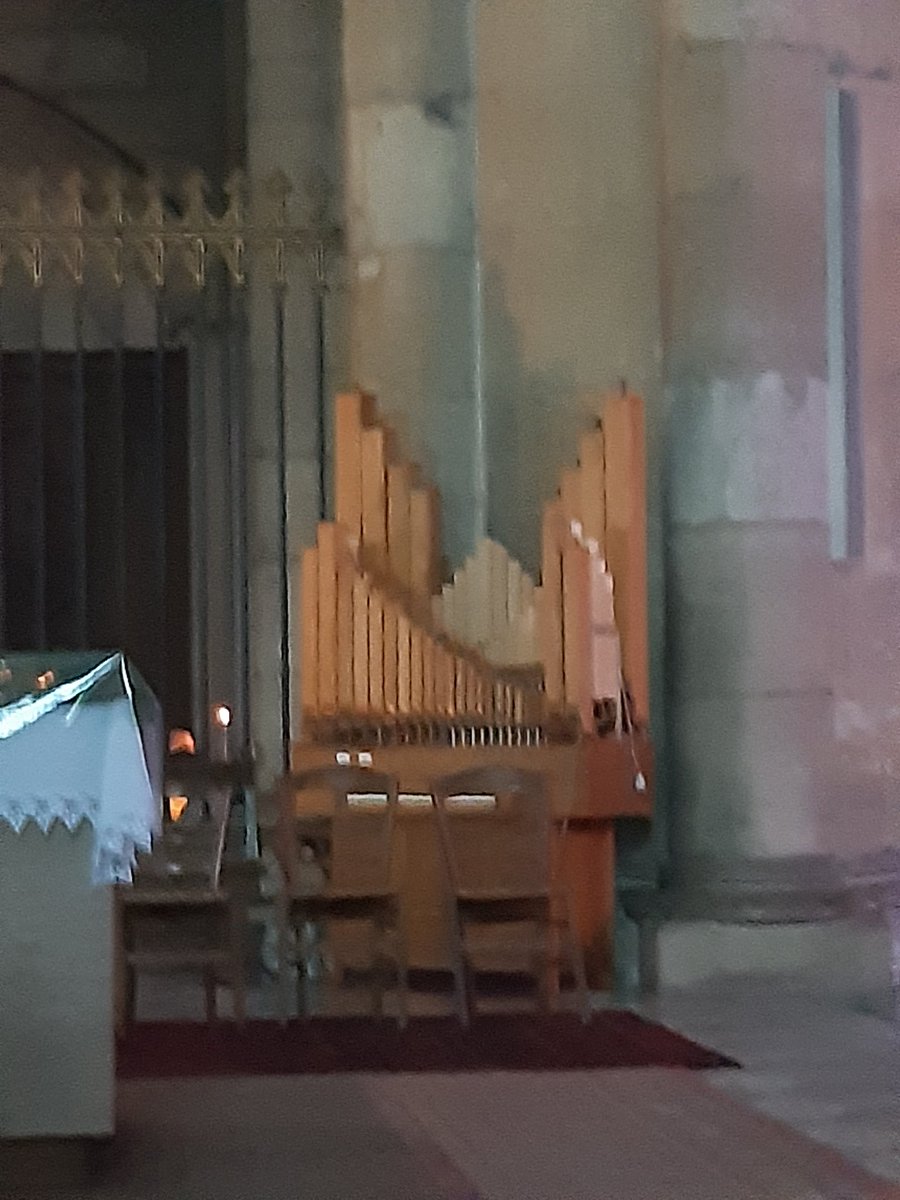DrChrisMaxim's tweet photo. Two other #PipeOrgans in Reims Cathedral... https://t.co/MfH8qb7SNo