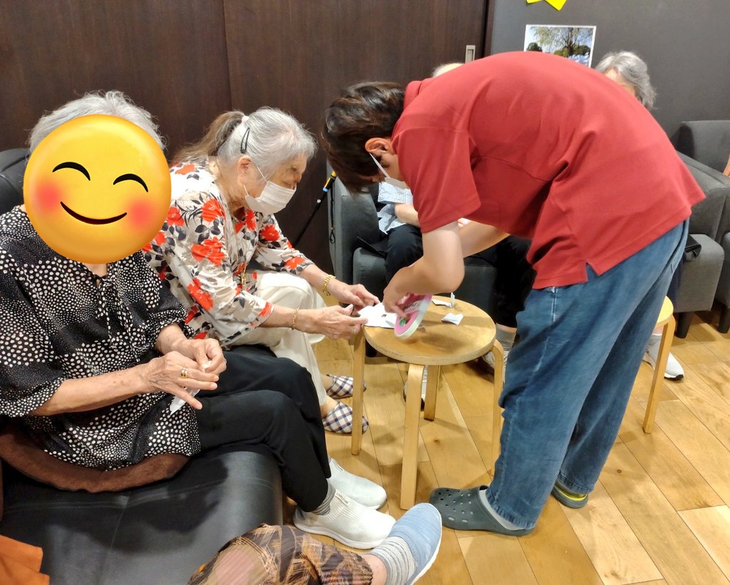 デイ サービス クローバー 新宿