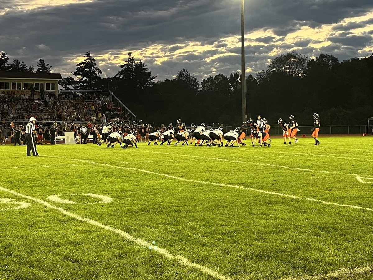 MarineCityHS's tweet photo. Last night, the JV and Varsity Football teams competed at Armada HS for the first week of the regular season. The Varsity will host Clawson, to East China Stadium, next Thursday. #GoMariners #FridayNightLightsAreBack https://t.co/NU6Zd0l0Dg