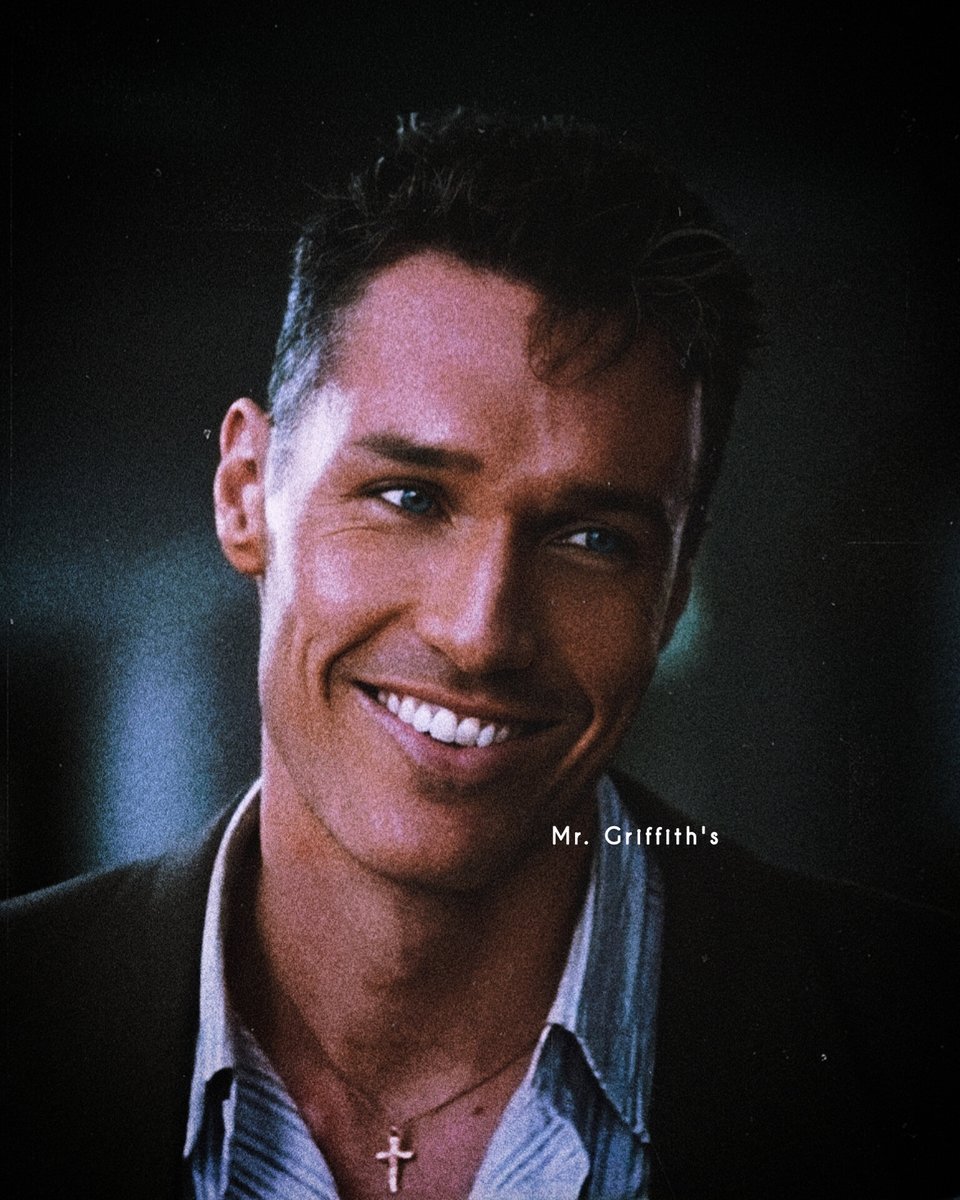 MrGriffithss's tweet photo. Serendipity 
[noun]
The effect by which one accidentally stumbles upon something truly wonderful, especially whilst looking for something entirely unrelated. 

#ThomasIanGriffith as Frank Wusharsky in Beyond forgiveness ~ 1994.

#FrankWusharsky #Throwback #90s #movie #prettysoul https://t.co/qHN6fpamd0