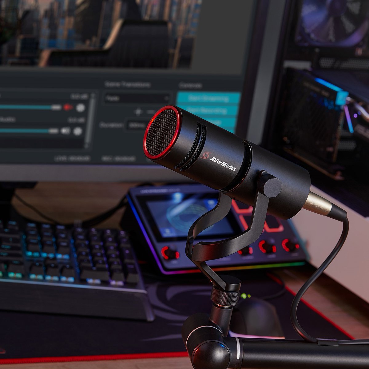AVerMedia_DE's tweet photo. Erlebe kristallklare Ausdruckskraft mit dem Live Streamer MIC 330! Stelle sicher, dass nur deine Stimme im Vordergrund steht🎙💯
#AverMedia #GamingSetup #Podcasting #LiveStreaming #VoiceClarity #MIC330 https://t.co/mBbd6KX0nG