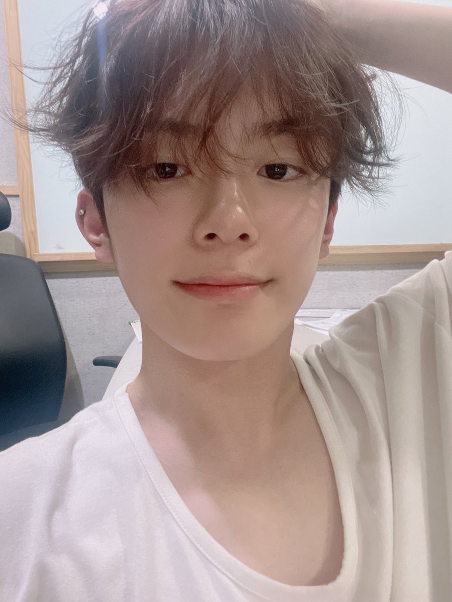 by_verivery's tweet photo. [#강민]

다들 오늘 내일 푹 쉬어💜
사댱해, 내가 많이많이 https://t.co/9qq99ziHP8