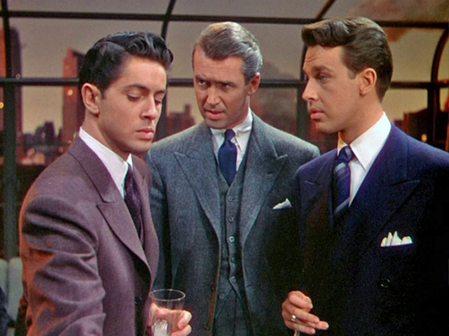 75 años de «La soga», peliculón de Alfred Hitchcock.
Está en <a href="/qubitTV/">Qubit</a>.