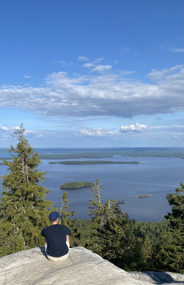 Jere_Nuutinen's tweet image. Pidetään huolta kauniista luonnosta. Hyvää Suomen luonnon päivää! 🇫🇮🌲 #koli