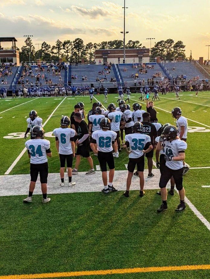 LukeButchka's tweet image. Great and gritty “total” team W against Indian Land HS Thur.! Coaches did a great job prepping us!  Awesome to run the rock again and put points up for @Atlantic_Armada. Blessed to have lots of fam in the stands to support me!  #famfirst #ArmadaFB #keepgrinding
